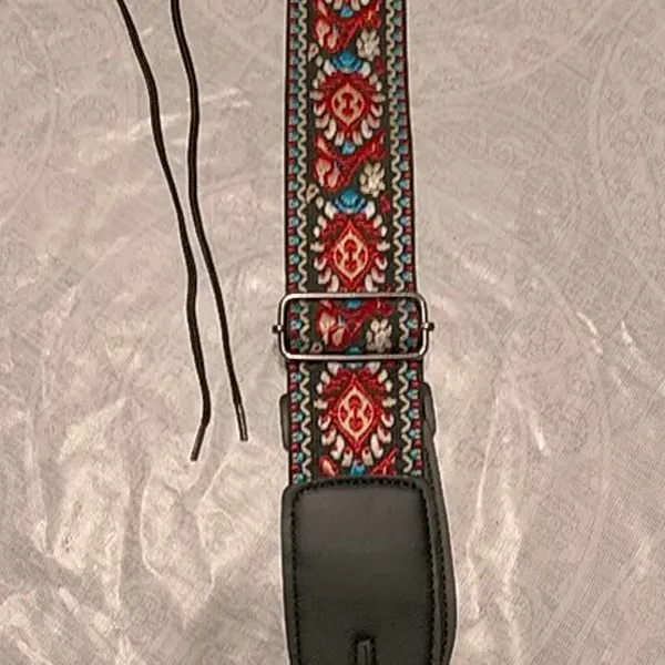 Fretweave strap photographed by verified buyer Núria B.